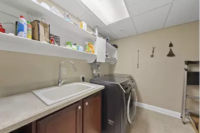 3175 Tremont Road #313, Columbus, OH 43221 - Photo 19