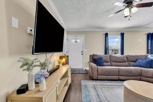 6608 Cedar Ct W, Galloway, OH 43119 - Photo 3