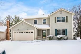 3873 Tweedsmuir Dr, Columbus, OH 43221 - Photo 3