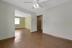 89 Postle Blvd, Columbus, OH 43228 - Photo 15