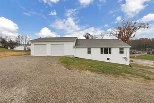 3585 E Pike, Zanesville, OH 43701 - Photo 9