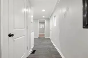 1041 Market St, Zanesville, OH 43701 - Photo 7