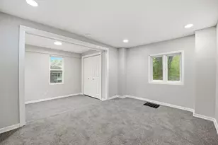 1041 Market St, Zanesville, OH 43701 - Photo 11