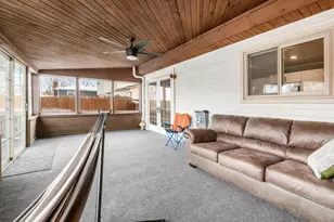 2056 Fincastle Ct, Columbus, OH 43235 - Photo 9