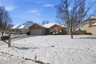 1728 Hunters Ridge Dr, Troy, OH 45373 - Photo 31