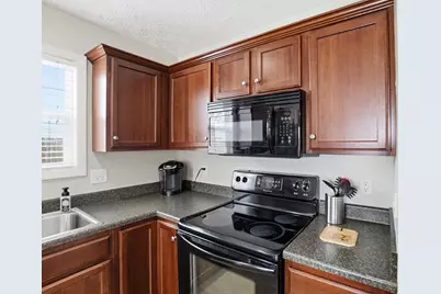 1728 Hunters Ridge Drive, Troy, OH 45373 - Photo 9
