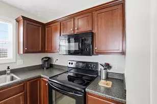 1728 Hunters Ridge Dr, Troy, OH 45373 - Photo 9