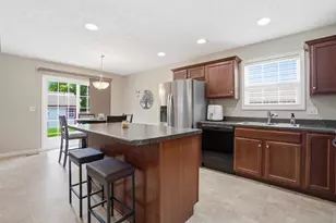 1728 Hunters Ridge Dr, Troy, OH 45373 - Photo 13