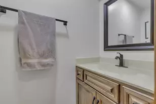 2371 Parkview Dr, Grove City, OH 43123 - Photo 11