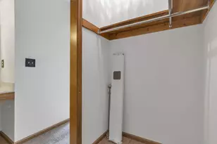 2371 Parkview Dr, Grove City, OH 43123 - Photo 17