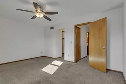 2371 Parkview Drive, Grove City, OH 43123 - Photo 13