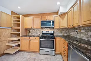 210 Meadow Dr, Circleville, OH 43113 - Photo 9