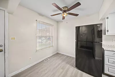 87 Tarryton Court W #18D, Columbus, OH 43228 - Photo 11