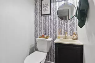 696 Keys View Ct, Columbus, OH 43085 - Photo 5