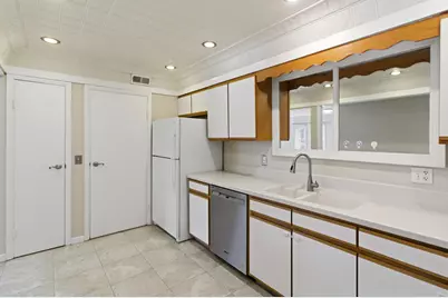 1512 Lafayette Drive #B, Columbus, OH 43220 - Photo 7