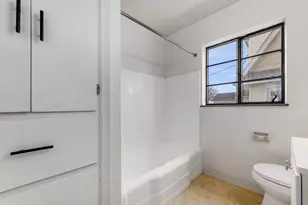 227 S Sylvan Ave, Columbus, OH 43204 - Photo 17