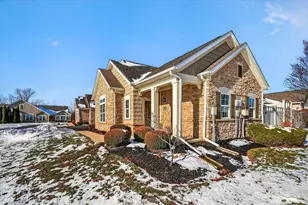 5162 Hayden Woods Ln, Hilliard, OH 43026 - Photo 3