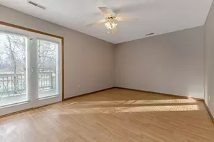 690 W Maple St, Granville, OH 43023 - Photo 27