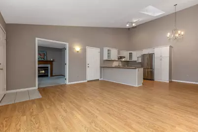 690 W Maple Street, Granville, OH 43023 - Photo 9