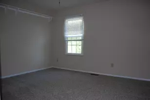 8195 Baltimore Ave, Columbus, OH 43081 - Photo 11