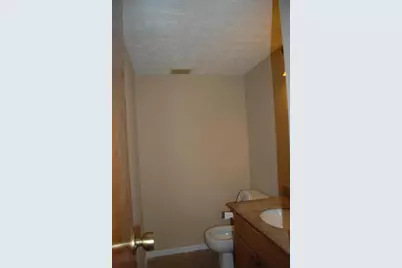 8195 Baltimore Avenue, Columbus, OH 43081 - Photo 7