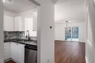 4049 Parkcove Dr, Columbus, OH 43230 - Photo 7