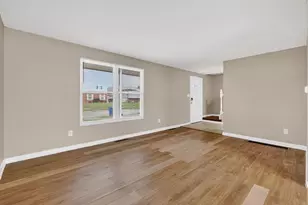 1433 Venice Dr, Columbus, OH 43207 - Photo 7