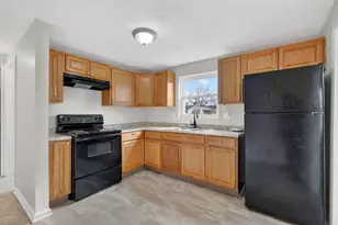 1433 Venice Dr, Columbus, OH 43207 - Photo 9