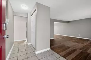 1433 Venice Dr, Columbus, OH 43207 - Photo 5