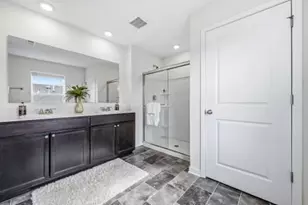 1518 Forbes Ave, Columbus, OH 43228 - Photo 19