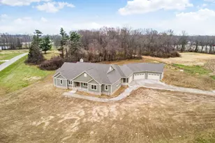 384 Olive Ct, Sunbury, OH 43074 - Photo 3