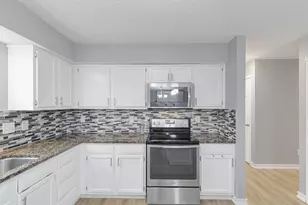 3338 Harbor Bay Dr, Columbus, OH 43221 - Photo 19