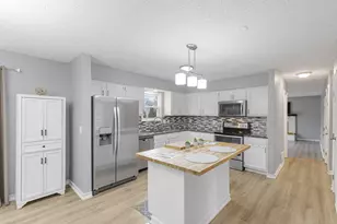 3338 Harbor Bay Dr, Columbus, OH 43221 - Photo 15