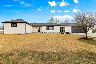 1933 London Groveport Rd, Grove City, OH 43123 - Photo 1