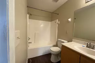 2107 Waymont Rd, Columbus, OH 43229 - Photo 15