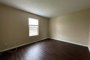 2107 Waymont Rd, Columbus, OH 43229 - Photo 13