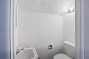 808 S Hague Ave, Columbus, OH 43204 - Photo 39