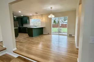 2956 Castlewood Rd, Columbus, OH 43209 - Photo 7