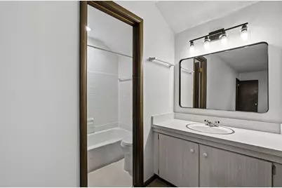 4554 Sandringham Drive, Upper Arlington, OH 43220 - Photo 17