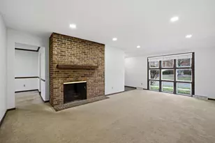 4554 Sandringham Dr, Upper Arlington, OH 43220 - Photo 7