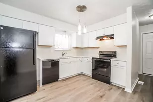 6605 Hancock Ct, Reynoldsburg, OH 43068 - Photo 5