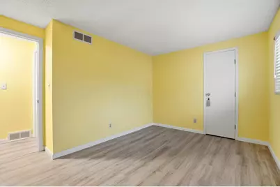 2800 Amana Court, Columbus, OH 43235 - Photo 17