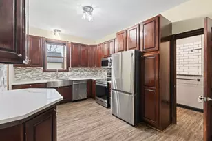 1087 High St, Harrisburg, OH 43126 - Photo 3