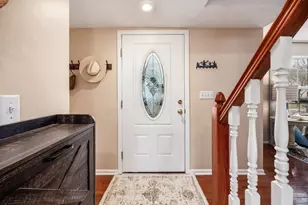 6876 Spruce Pine Dr, Columbus, OH 43235 - Photo 3