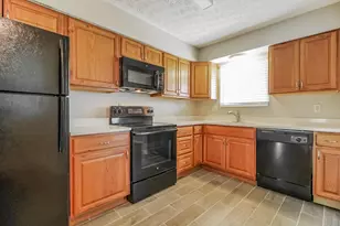 6560 Benjamin Dr, Reynoldsburg, OH 43068 - Photo 5