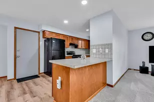 701 Hunters Run, Gahanna, OH 43230 - Photo 15