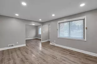 330 E Columbus St, Pickerington, OH 43147 - Photo 9