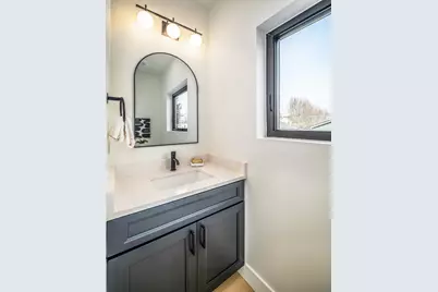 380 E Markison Avenue, Columbus, OH 43207 - Photo 23