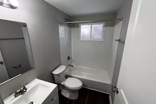 4669 Hilton Ave, Columbus, OH 43228 - Photo 7