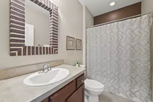 7055 Falls View Cir, Delaware, OH 43015 - Photo 19